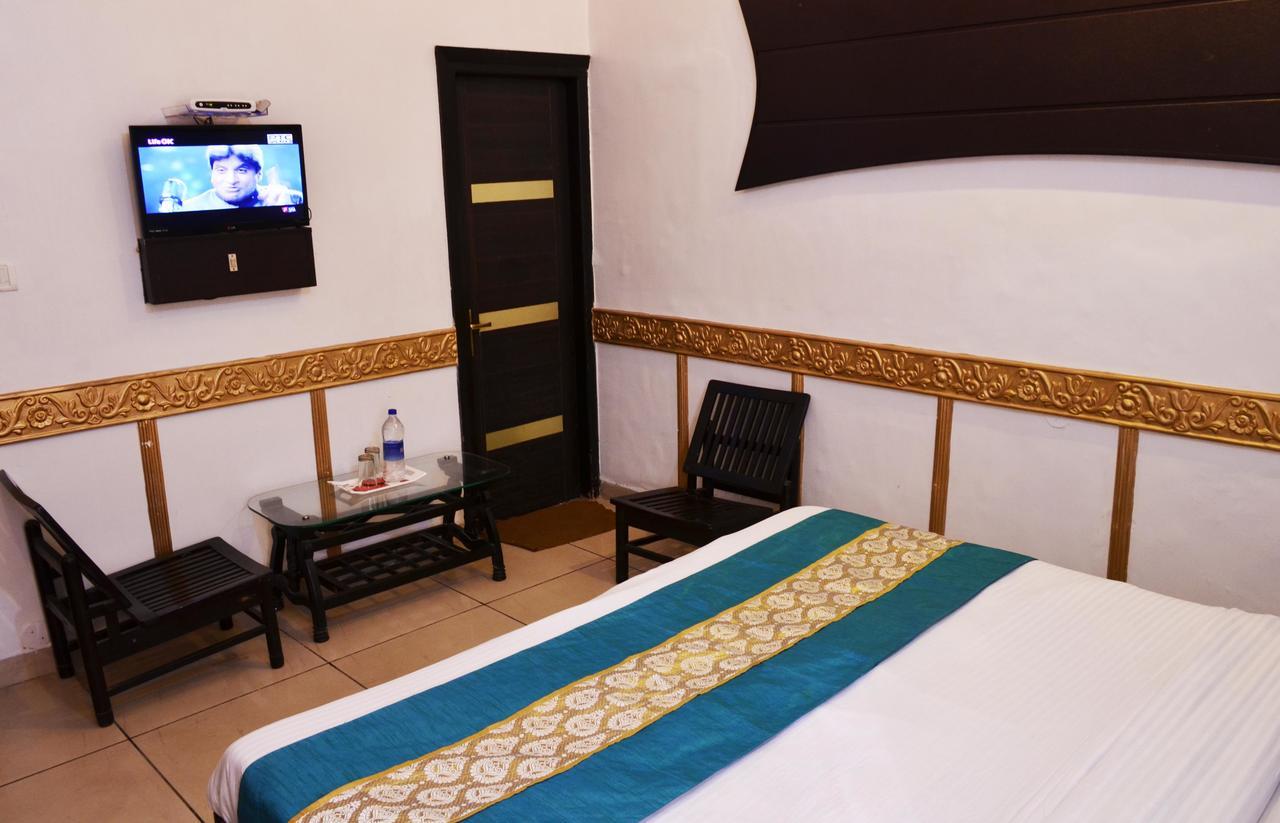 Oyo 5884 Amante Hotel Chandigarh Luaran gambar