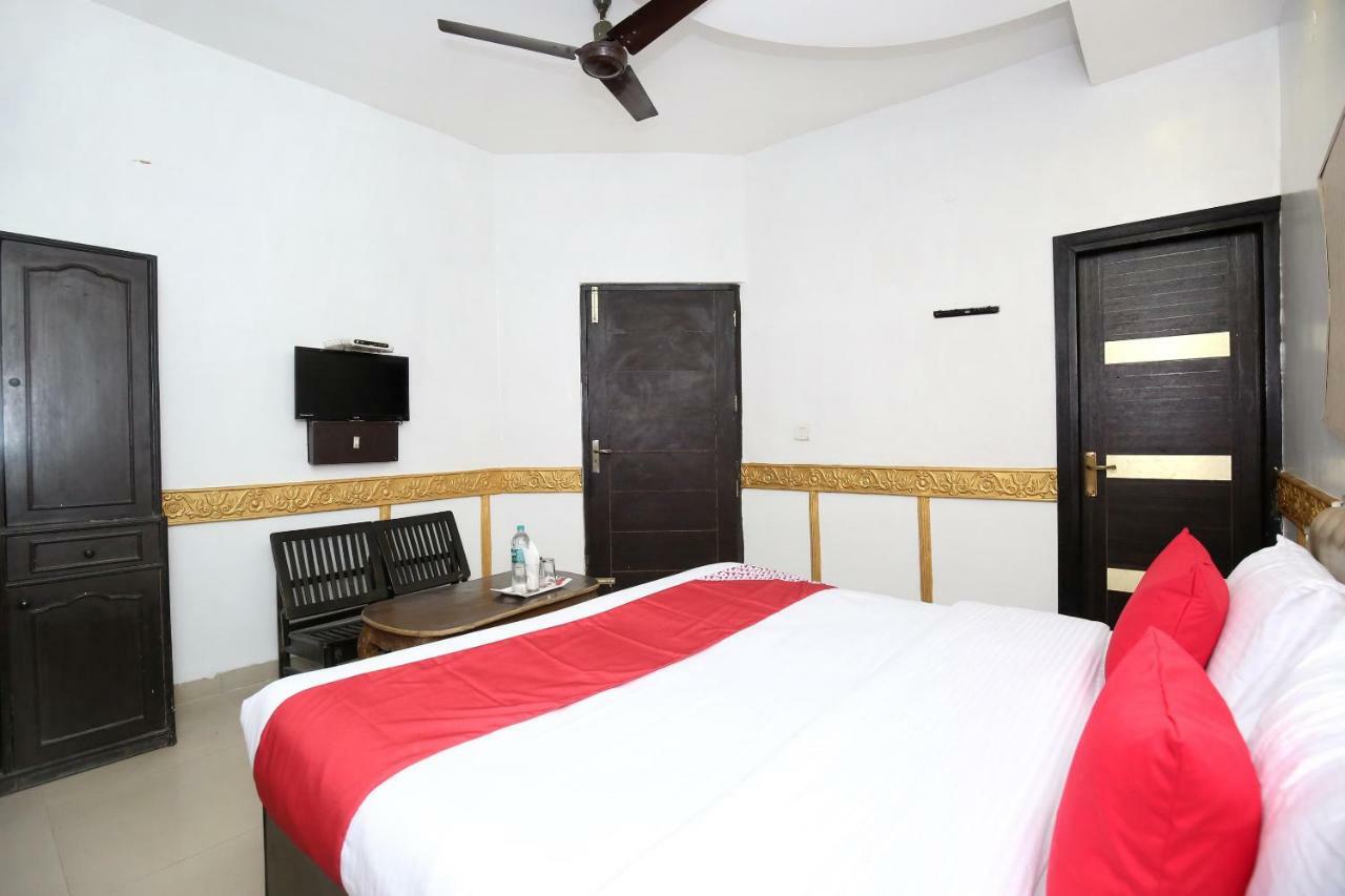 Oyo 5884 Amante Hotel Chandigarh Luaran gambar